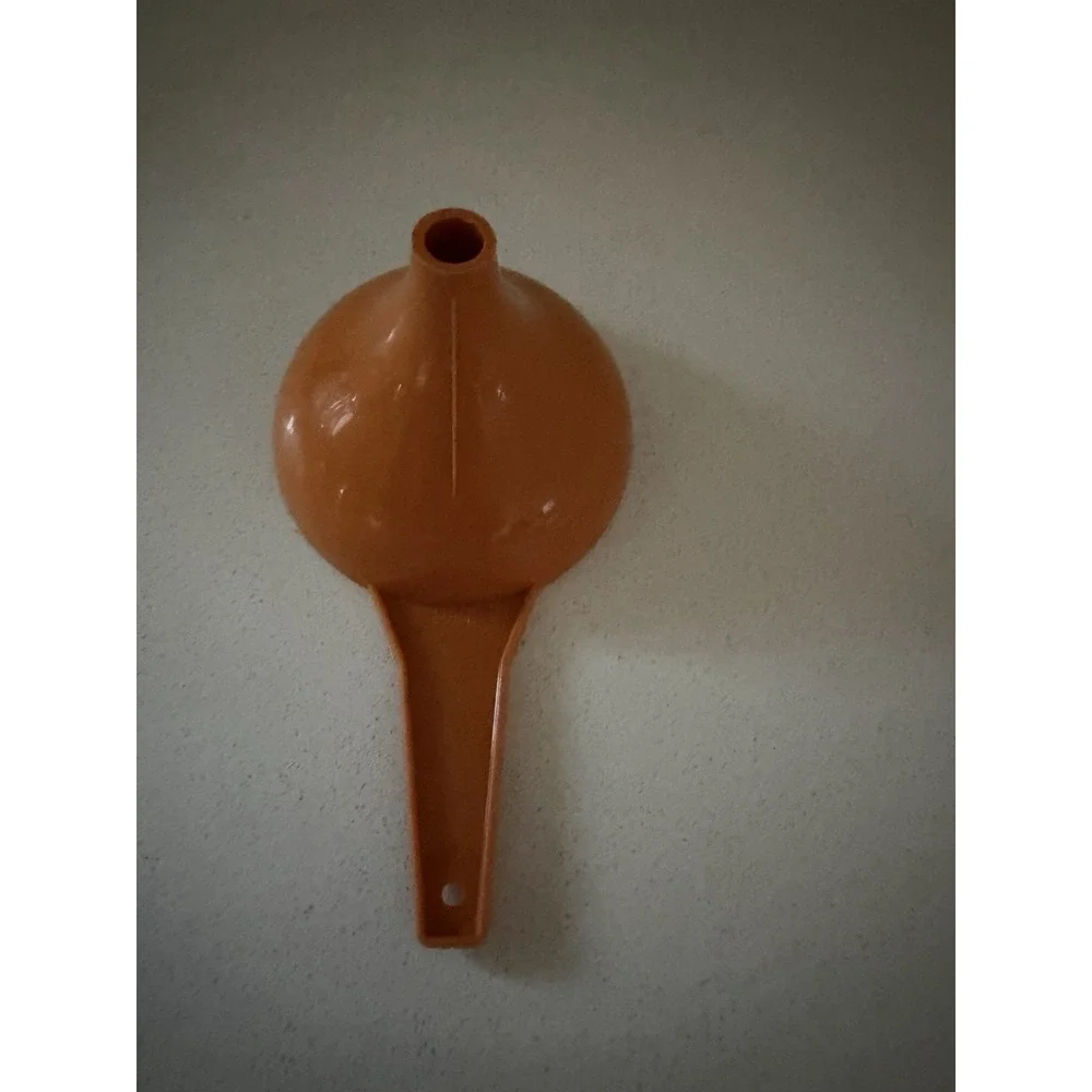 Vintage Tupperware Kitchen Funnel 3.75